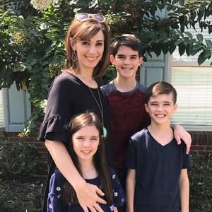 Meet your Posher, Lorrie